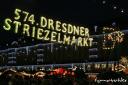 Das abendliche Lichterspiel am 574. Dresdner Striezelmarkt