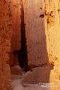 Geheimnisvolle Wege führen durch die Caves in den Betonitformationen des Cathedral Gorge State Park - fast wie in einem Slot Canyon!