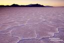 Westlich des Great Salt Lake bei Salt Lake City erstrecken sich bei den Bonneville Salt Flats die Salzkrusten bis an den Horizont.