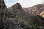 Enge, ungesicherte Bergstraßen sind da eher die Regel auf Gran Canaria. Man kann nur froh sein, dass dort nicht viel los ist und die meisten Touristen unten an der Küste am Strand liegen... ;-)